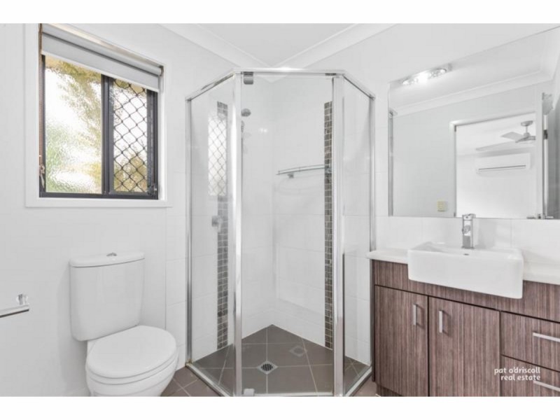 10 Gee Place, Gracemere QLD 4702